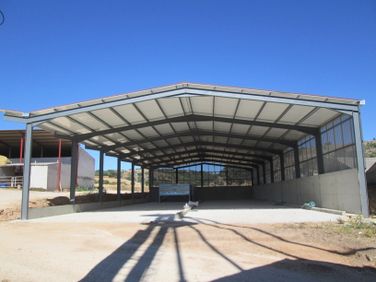 Estruduero construcción naves